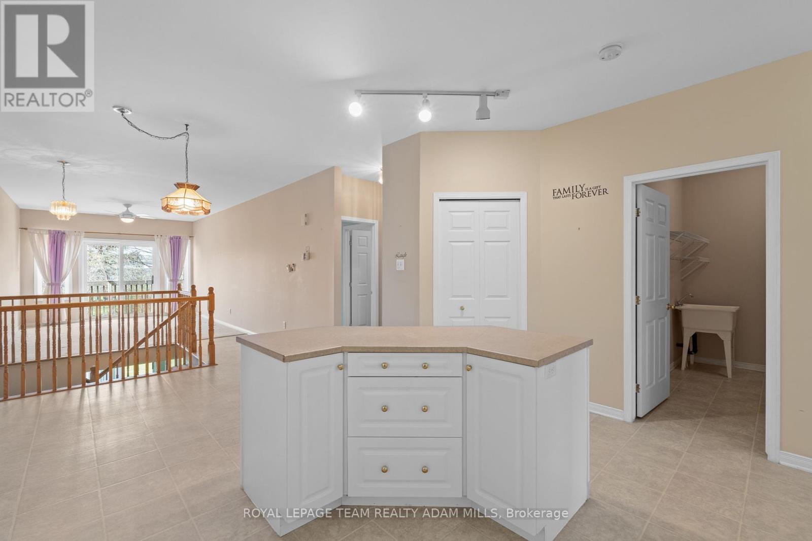 98 Patterson Crescent, Carleton Place, Ontario  K7C 4P3 - Photo 15 - X12123581