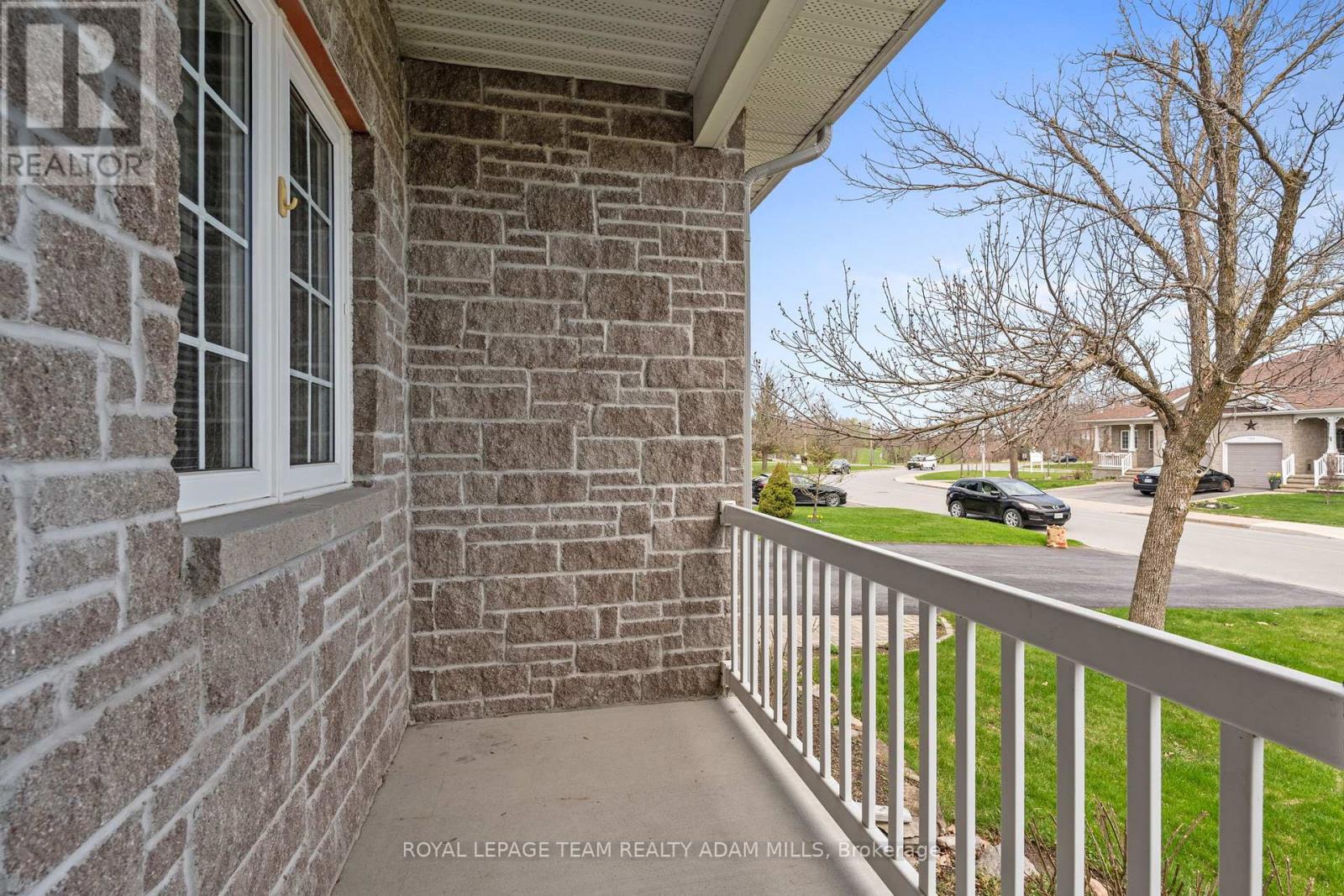 98 Patterson Crescent, Carleton Place, Ontario  K7C 4P3 - Photo 4 - X12123581