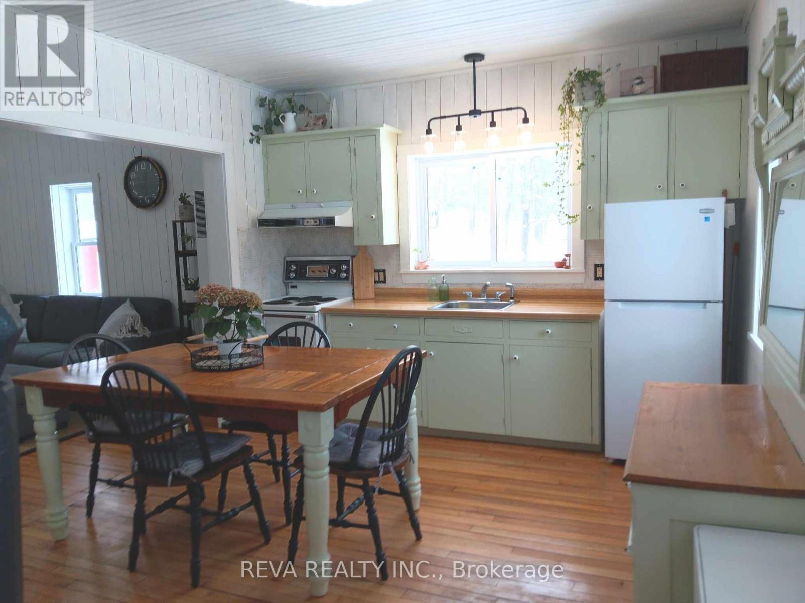 1476 Hillsview Road, Hastings Highlands (Monteagle Ward), Ontario  K0L 2R0 - Photo 4 - X12067741
