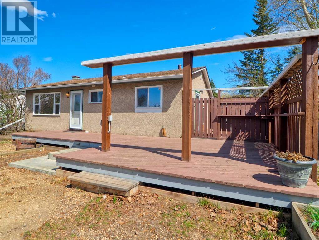 4711 48 Street, Sylvan Lake, Alberta