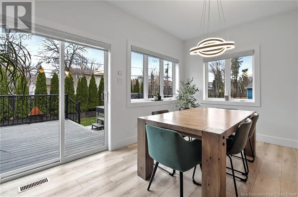 Property at 10 Rosebank Crescent image 3