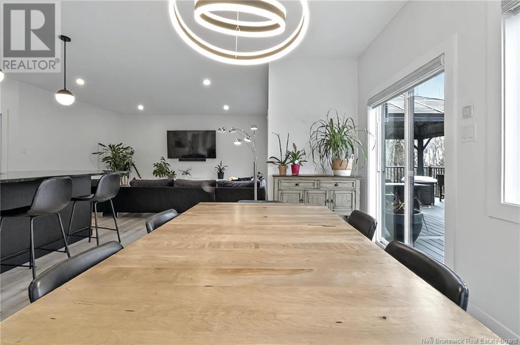 Property at 10 Rosebank Crescent image 4