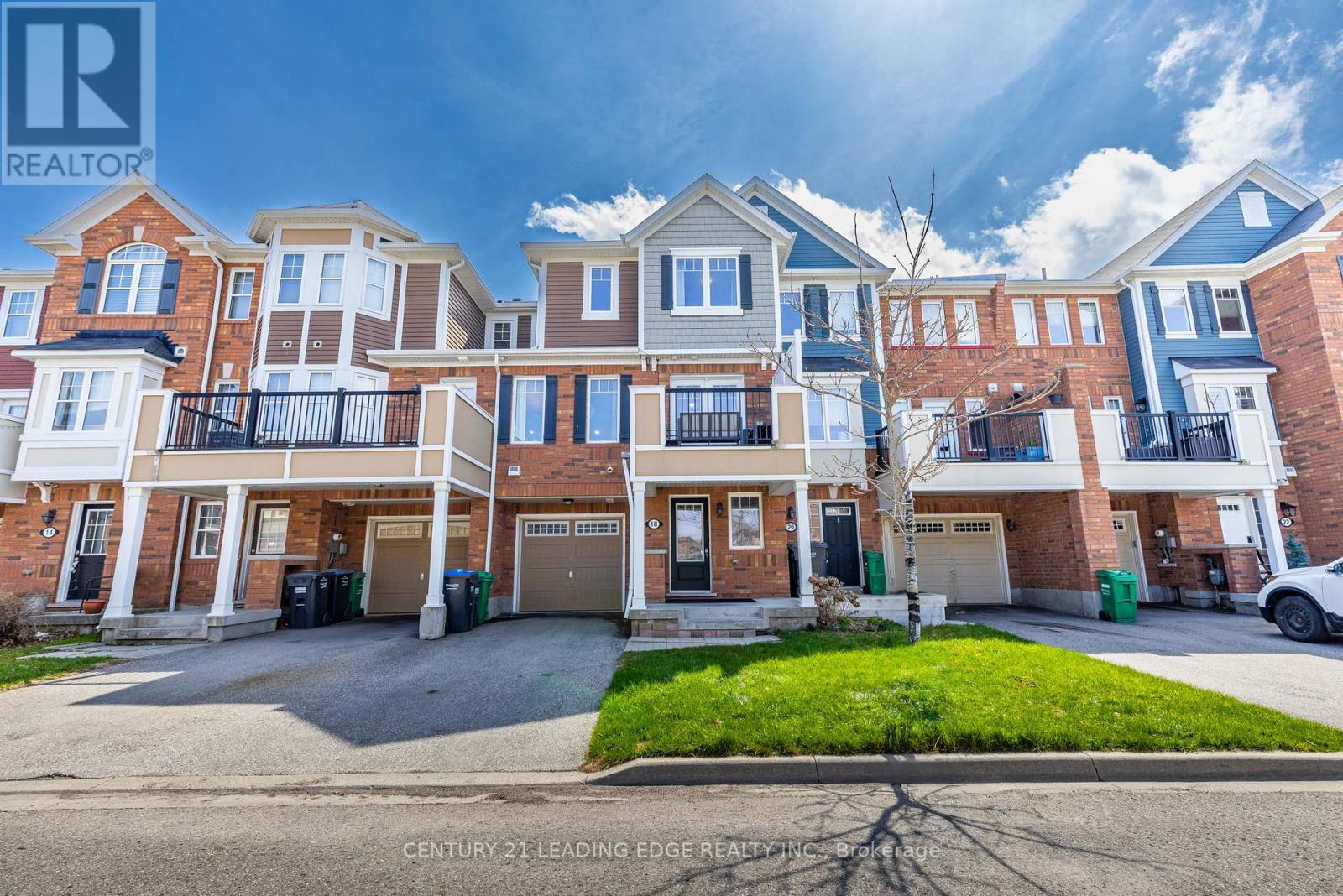 18 Deancrest Road, Brampton, Ontario  L7A 0W2 - Photo 1 - W12123558