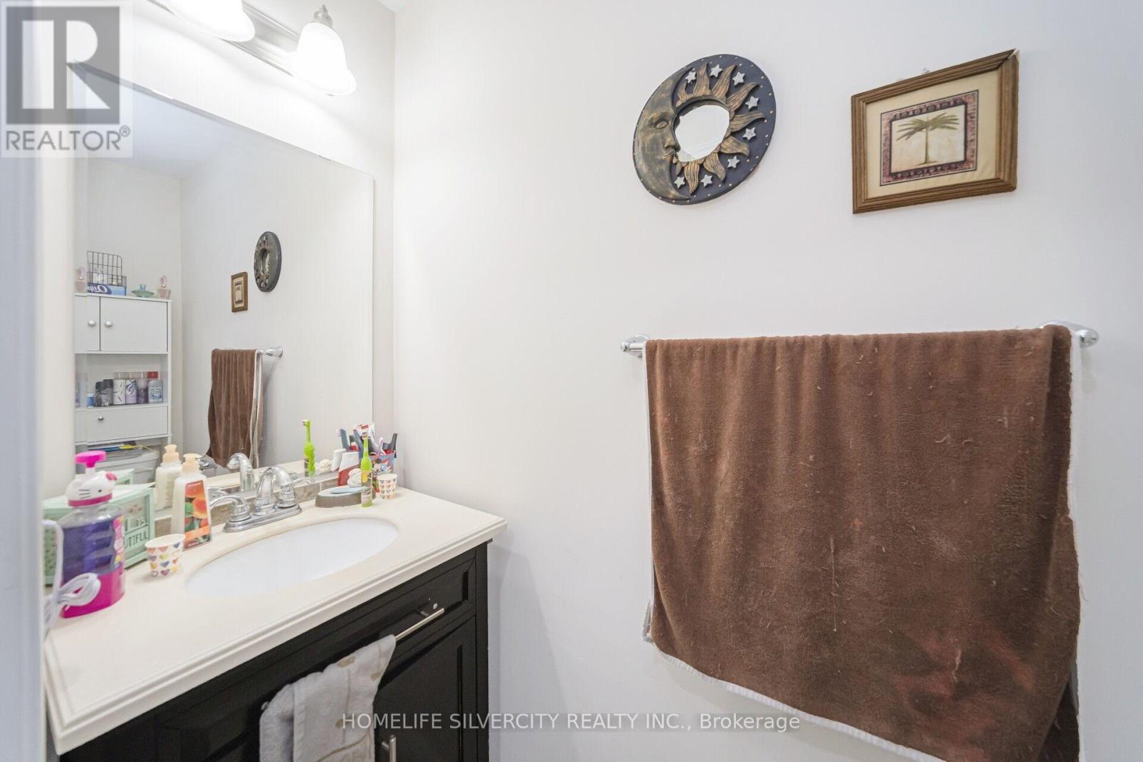 127 Bleasdale Avenue, Brampton, Ontario  L7A 0V8 - Photo 33 - W12107514