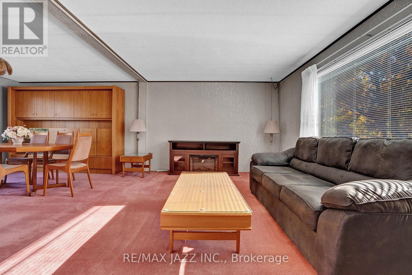 7 Fenelon Way, Kawartha Lakes, Ontario  K9V 0H5 - Photo 6 - X9506873