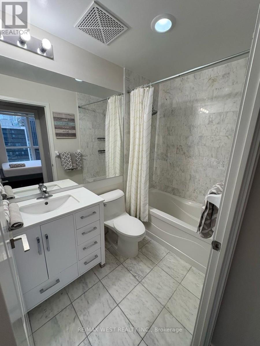 1509 - 1 Scott Street, Toronto (Waterfront Communities), Ontario  M5E 1A1 - Photo 12 - C11902742