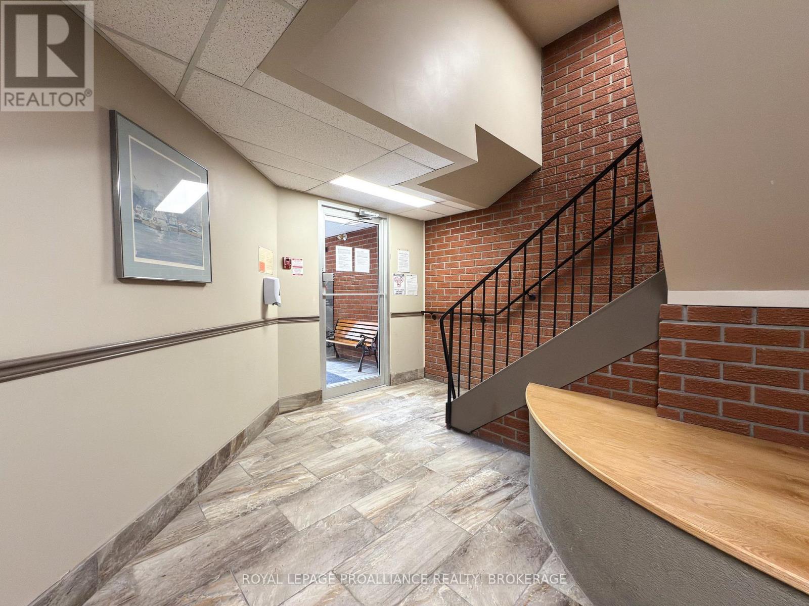 Property at 110 - 573 ARMSTRONG ROAD image 4