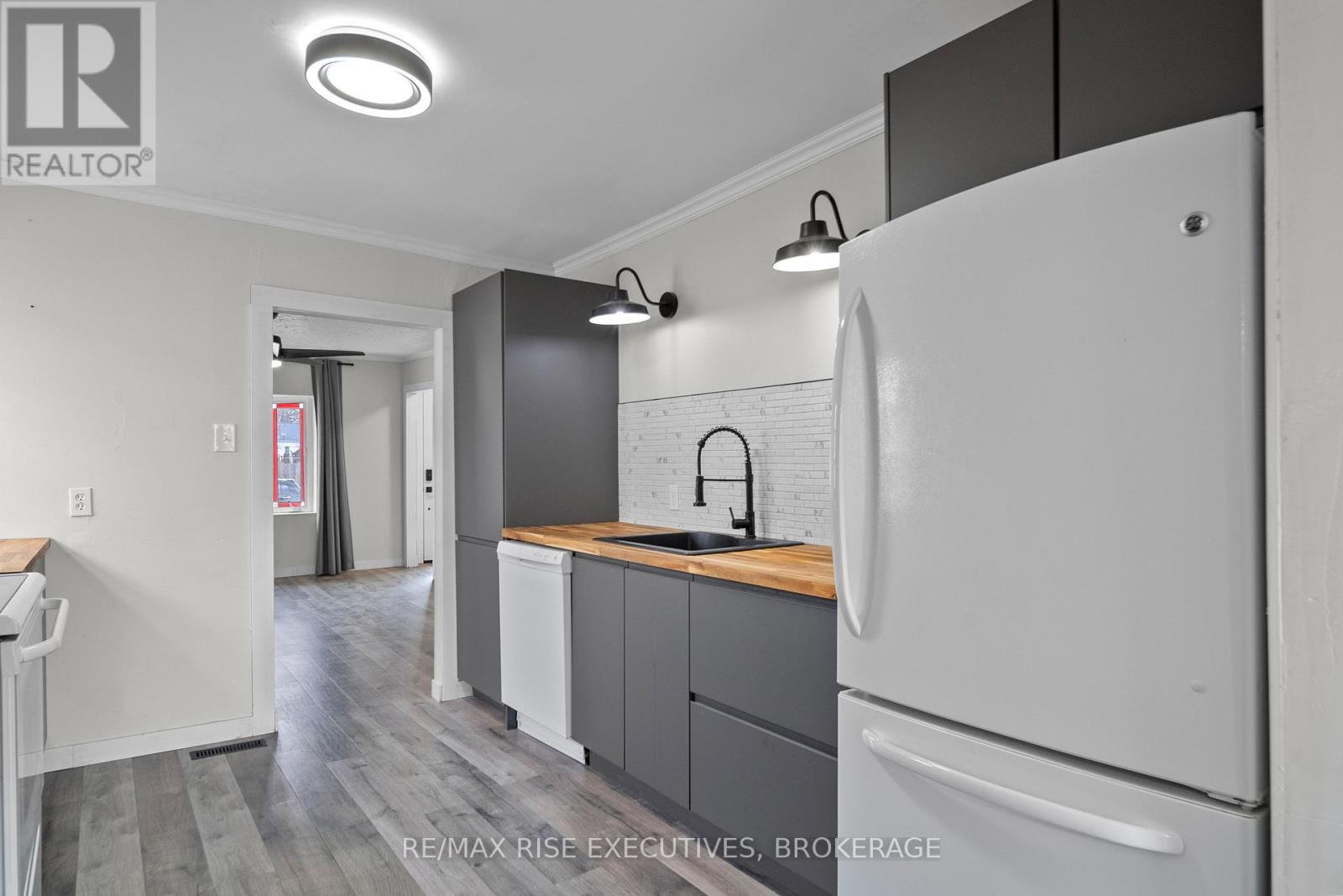 6 Arthur Street, Kingston, Ontario  K7K 2L4 - Photo 9 - X12123750