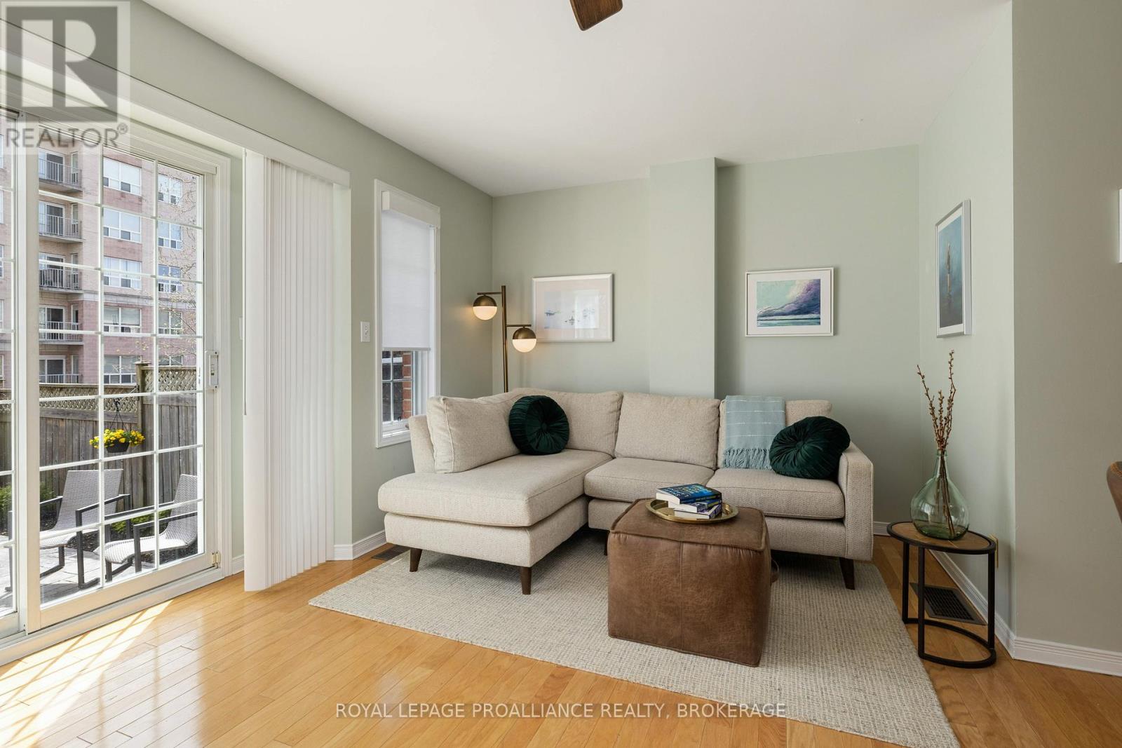 107 Rideau Street, Kingston, Ontario  K7K 7B2 - Photo 13 - X12123779