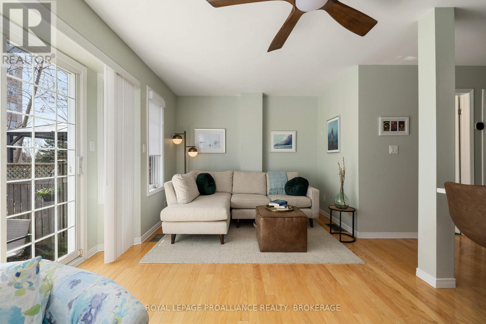 107 Rideau Street, Kingston, Ontario  K7K 7B2 - Photo 14 - X12123779