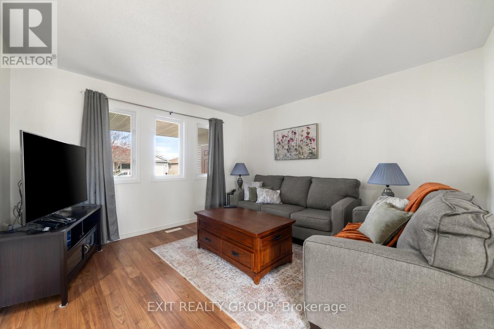 11 Monroe Court, Prince Edward County (Wellington), Ontario  K0K 3L0 - Photo 13 - X12123661