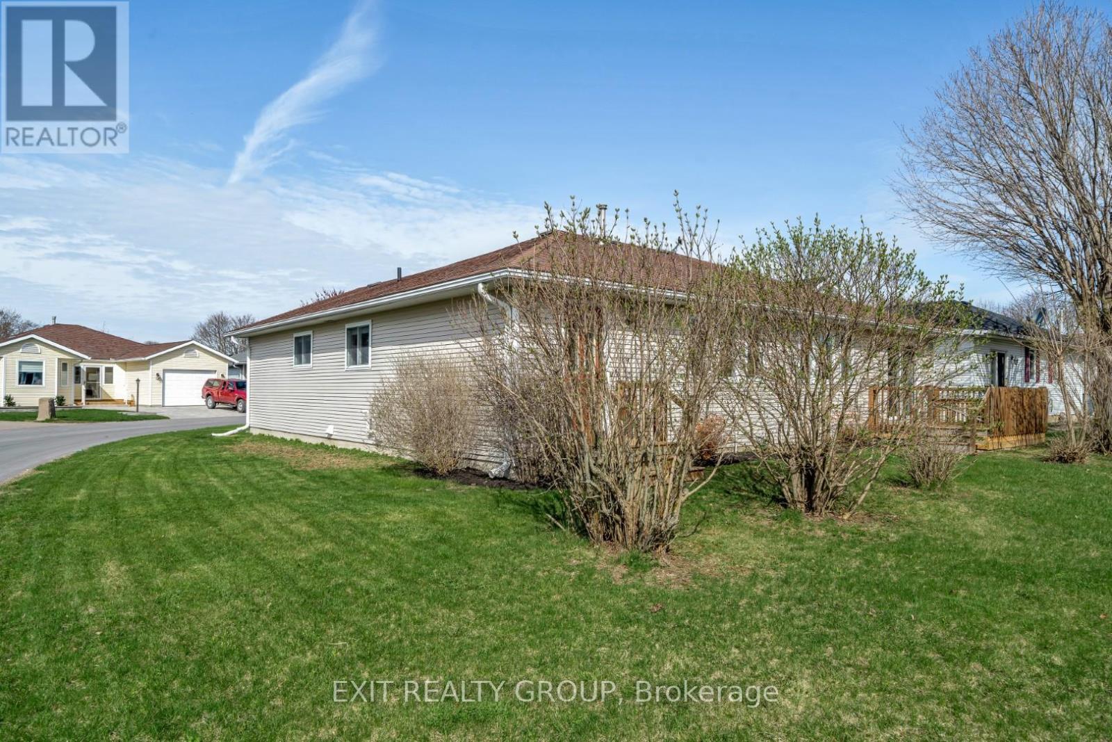 11 Monroe Court, Prince Edward County (Wellington), Ontario  K0K 3L0 - Photo 48 - X12123661