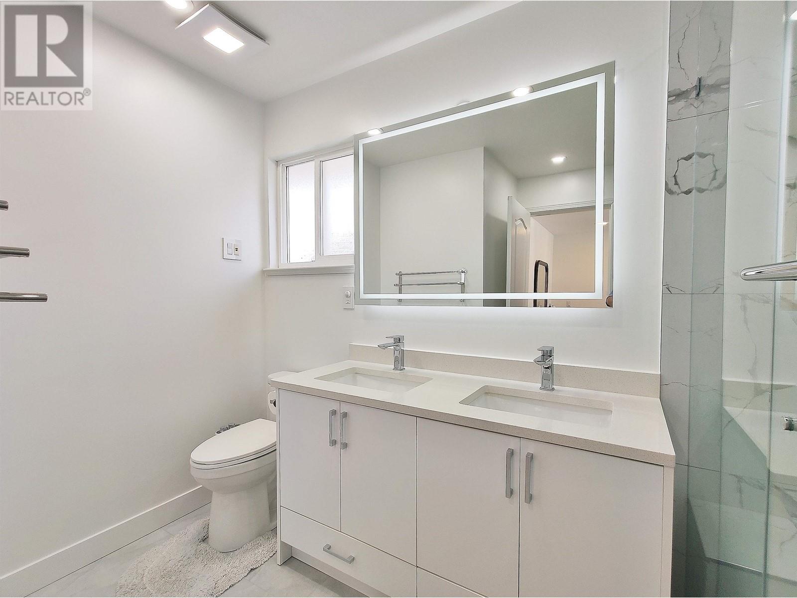 561 W 28th Street, North Vancouver, British Columbia  V7N 2J6 - Photo 23 - R2981107
