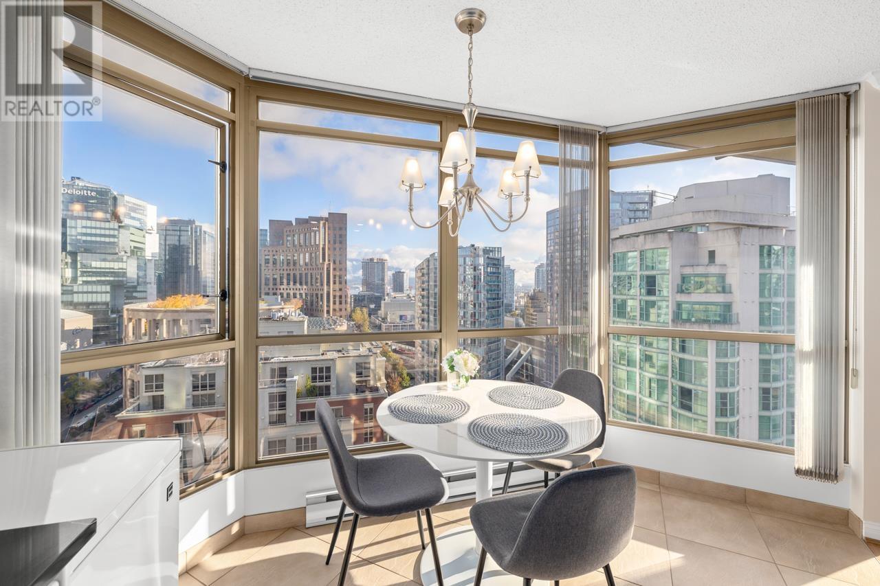 Listing Picture 10 of 30 : 2301 867 HAMILTON STREET, Vancouver / 溫哥華 - 魯藝地產 Yvonne Lu Group - MLS Medallion Club Member