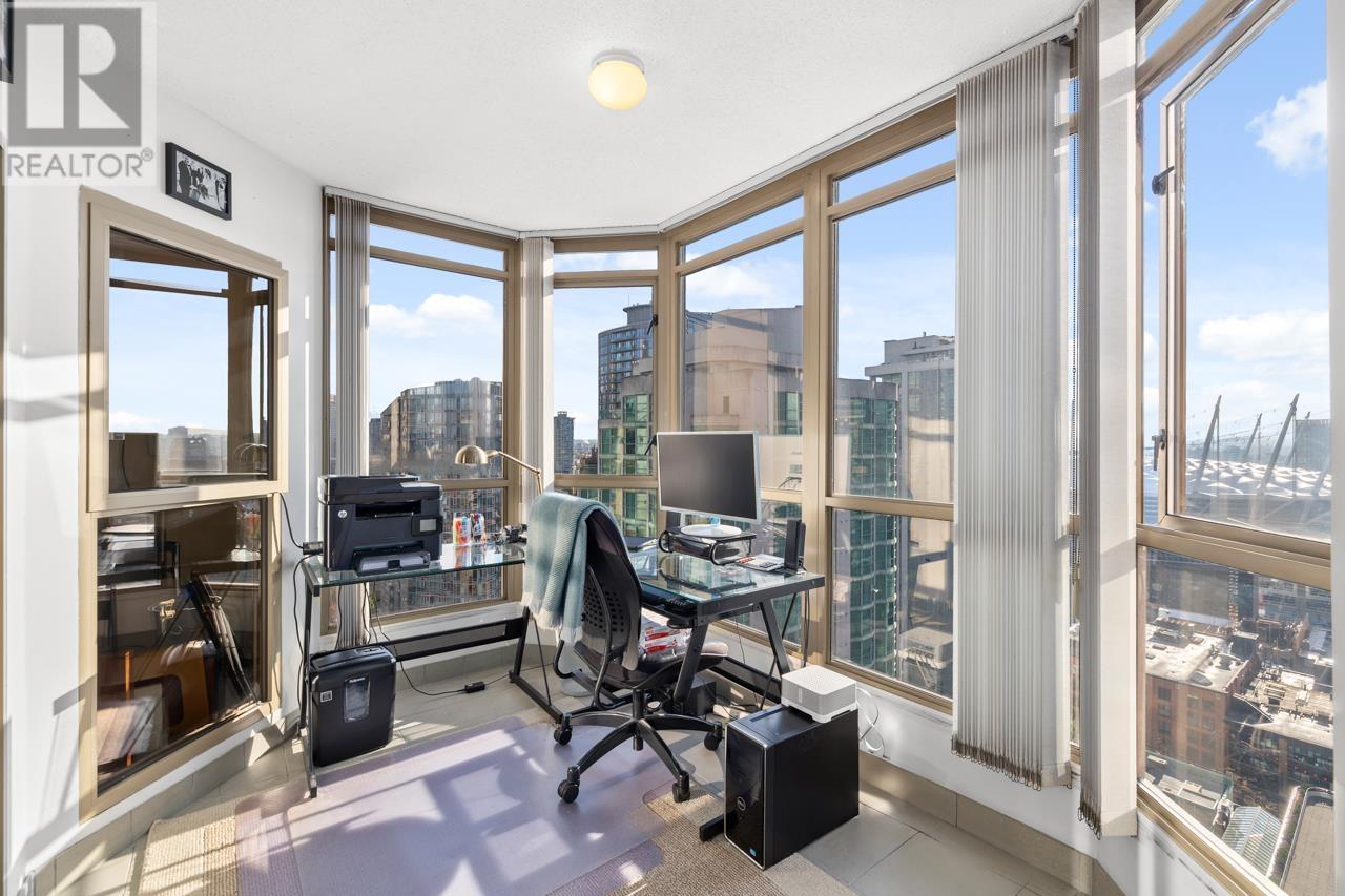 Listing Picture 24 of 30 : 2301 867 HAMILTON STREET, Vancouver / 溫哥華 - 魯藝地產 Yvonne Lu Group - MLS Medallion Club Member