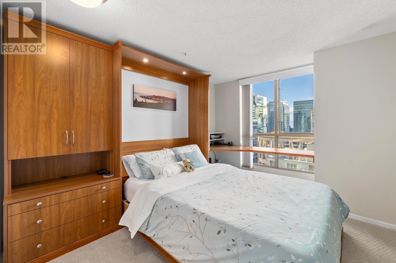 Listing Picture 20 of 30 : 2301 867 HAMILTON STREET, Vancouver / 溫哥華 - 魯藝地產 Yvonne Lu Group - MLS Medallion Club Member