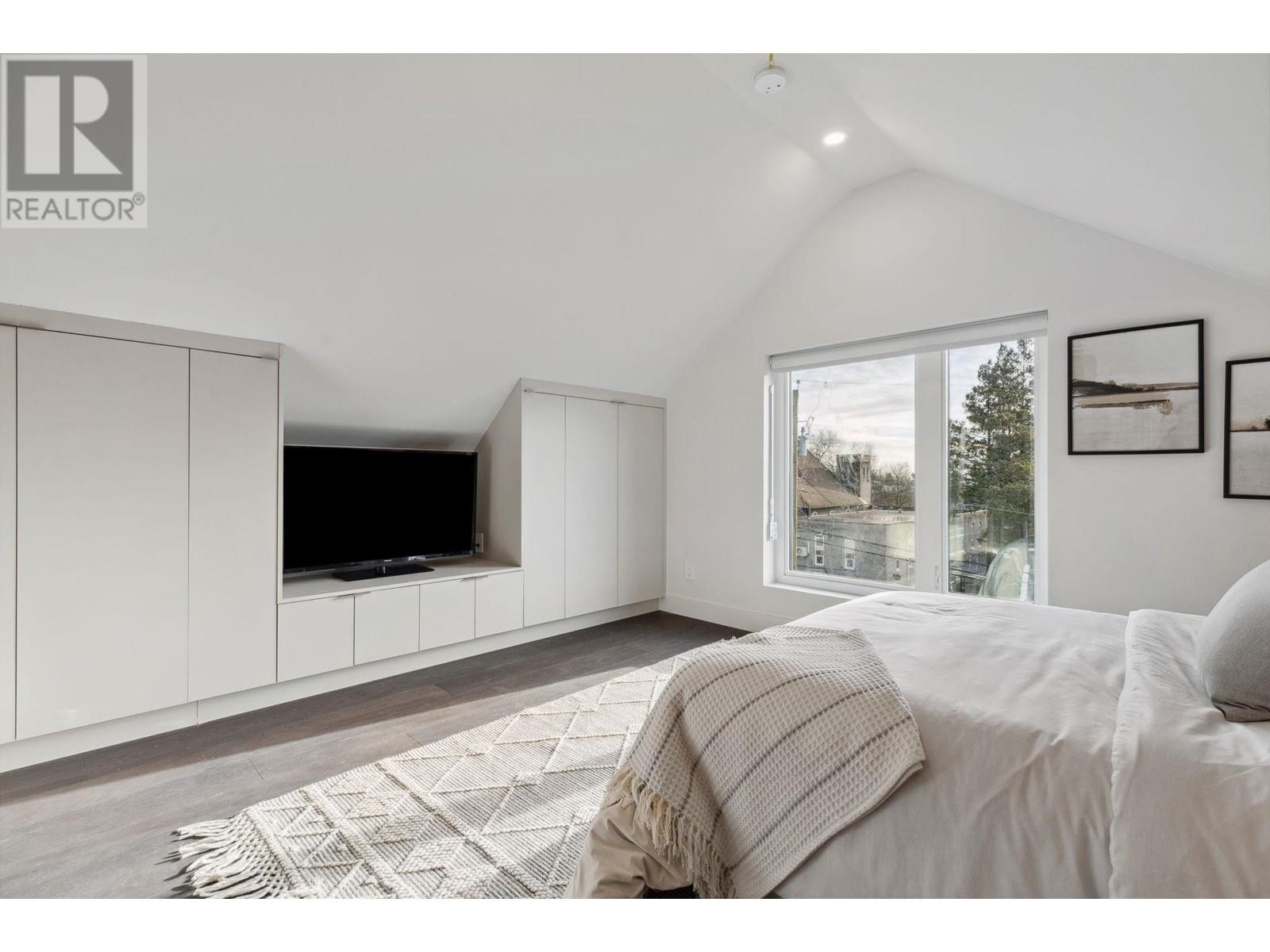 Listing Picture 23 of 40 : 2 638 E 46TH AVENUE, Vancouver / 溫哥華 - 魯藝地產 Yvonne Lu Group - MLS Medallion Club Member