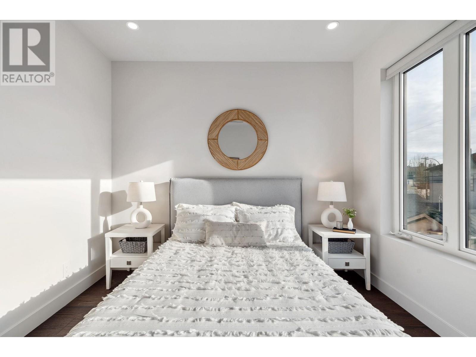 Listing Picture 27 of 40 : 2 638 E 46TH AVENUE, Vancouver / 溫哥華 - 魯藝地產 Yvonne Lu Group - MLS Medallion Club Member