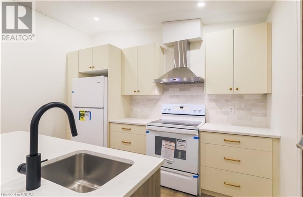 Property at 19-A CREEDEN Street image 4