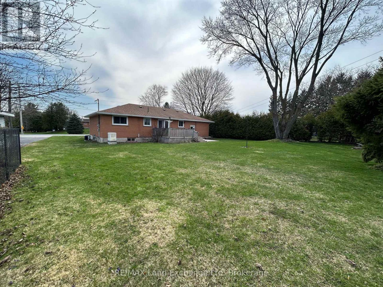 81 Queen Street, Morris Turnberry, Ontario  N0G 1G0 - Photo 17 - X12024296