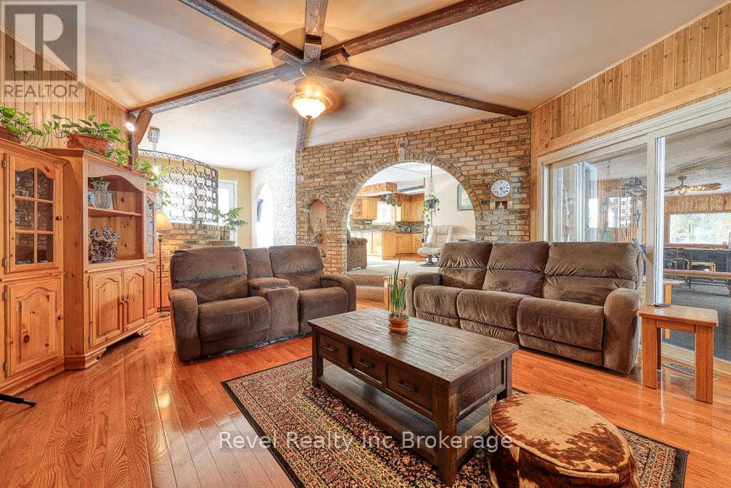 3880 Dundas Street, Thames Centre, Ontario  N5V 5C6 - Photo 47 - X12123775