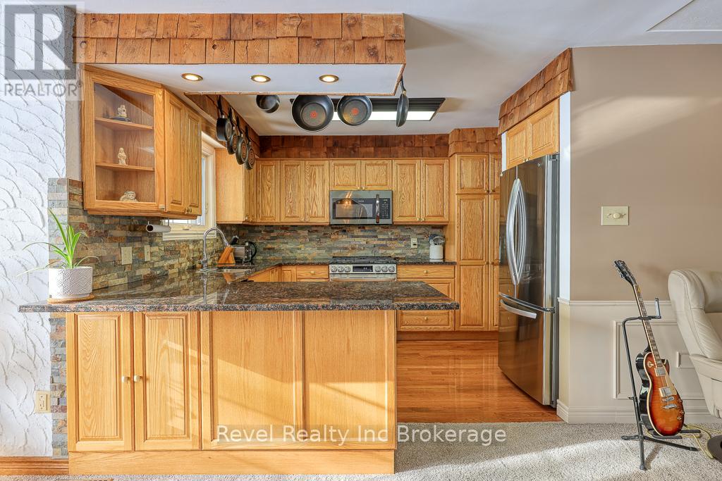 3880 Dundas Street, Thames Centre, Ontario  N5V 5C6 - Photo 5 - X12123775