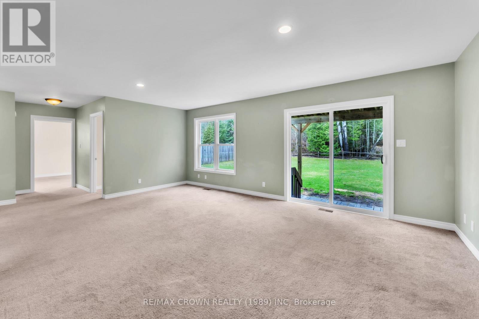 293 Osprey Crescent, Callander, Ontario  P0H 1H0 - Photo 5 - X12123804