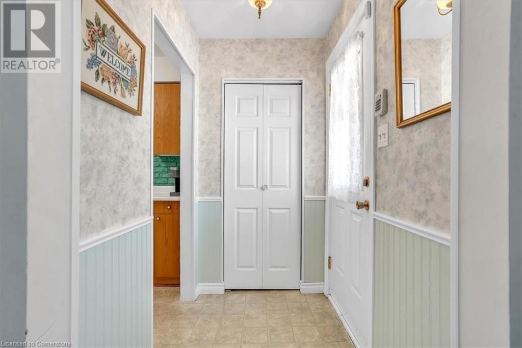 21 Willis Drive, Brampton, Ontario  L6W 1A8 - Photo 3 - 40723521