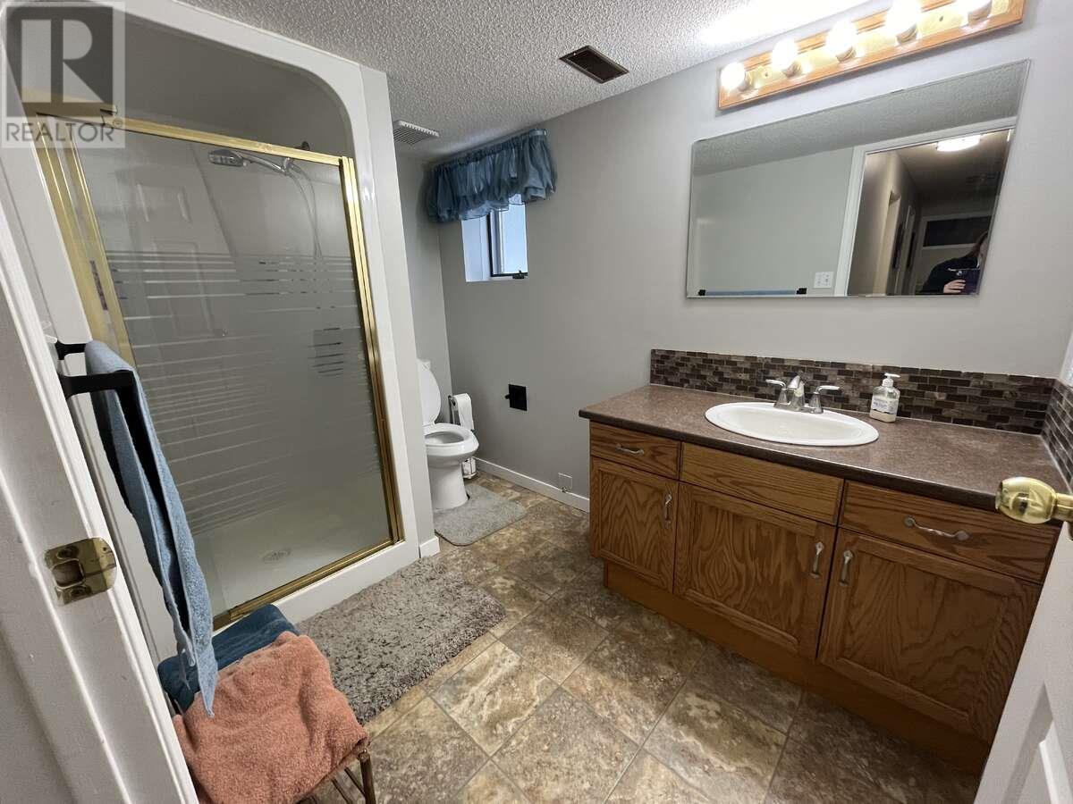 27 Preston Crescent, Enderby, BC V0E1V1
