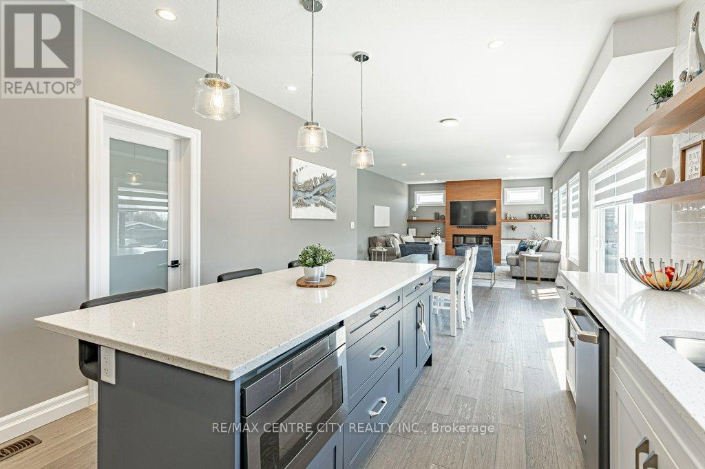 6601 Crown Grant Road, London South (South V), Ontario  N6P 0G3 - Photo 16 - X12123717