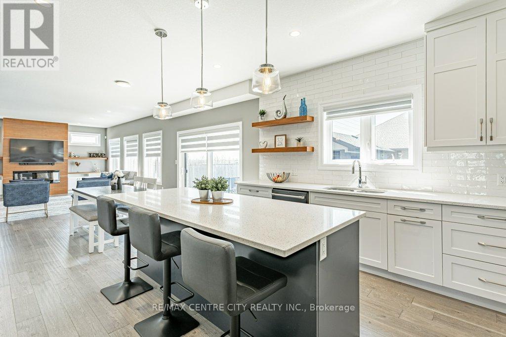 6601 Crown Grant Road, London South (South V), Ontario  N6P 0G3 - Photo 17 - X12123717