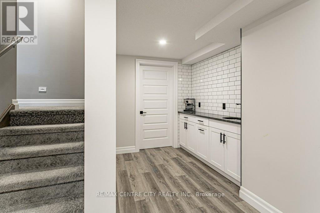 6601 Crown Grant Road, London South (South V), Ontario  N6P 0G3 - Photo 38 - X12123717