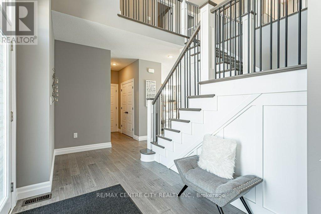 6601 Crown Grant Road, London South, Ontario  N6P 0G3 - Photo 4 - X12123717