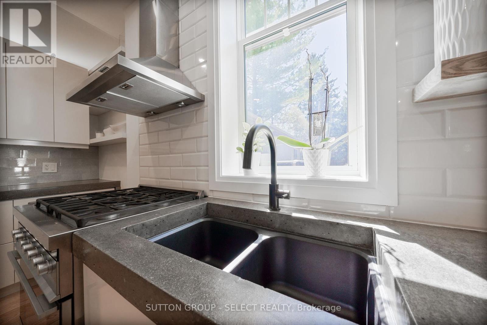 301 Cheapside Street, London East, Ontario  N6A 2A3 - Photo 19 - X12123734