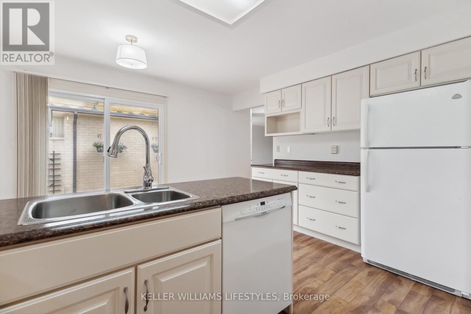 36 - 163 Pine Valley Drive, London South, Ontario  N6J 4R4 - Photo 25 - X12123790