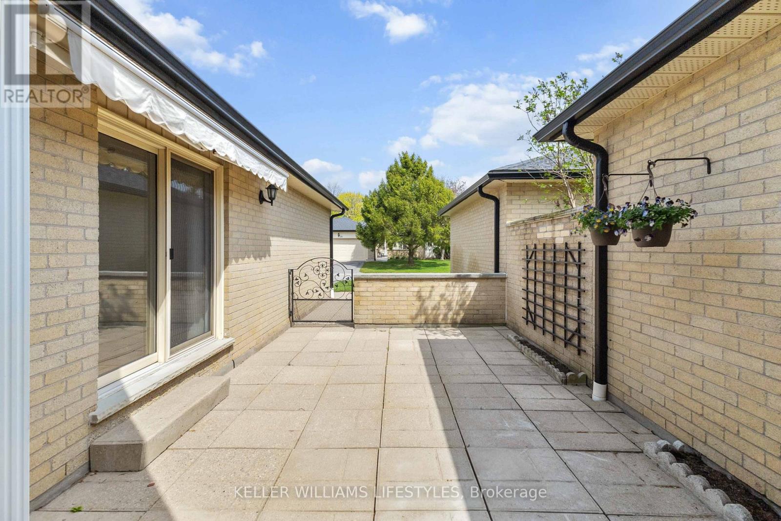 36 - 163 Pine Valley Drive, London South, Ontario  N6J 4R4 - Photo 47 - X12123790