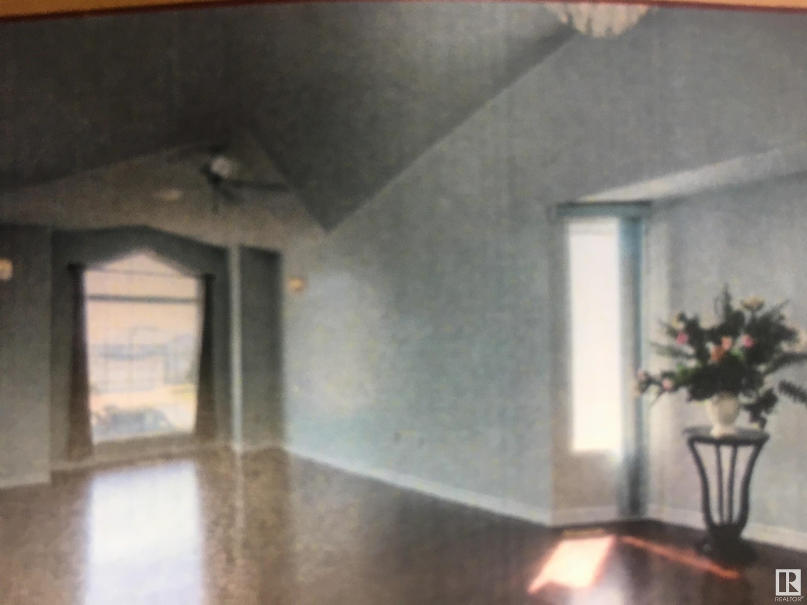 Property at 908 JORDAN CR NW image 5