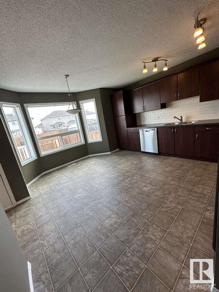 527 Songhurst Wy, Leduc, Alberta  T9E 0P8 - Photo 13 - E4432312