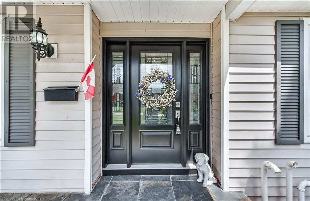 Property at 37 JOHN MARTIN Crescent image 4