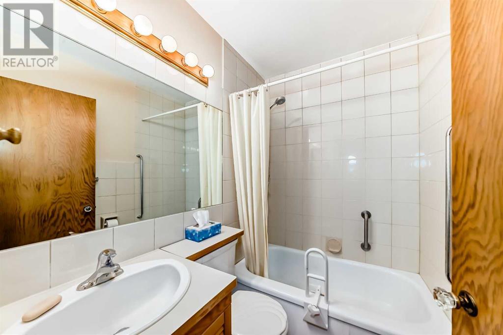 2433 25 Avenue Nw, Calgary, Alberta  T2M 2C6 - Photo 17 - A2213734