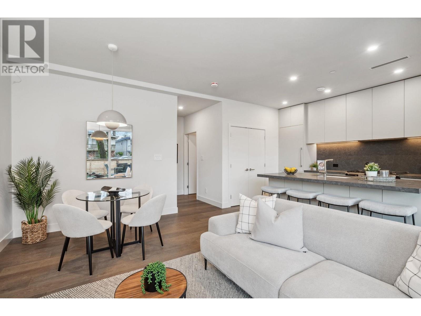 Listing Picture 11 of 40 : 1 638 E 46TH AVENUE, Vancouver / 溫哥華 - 魯藝地產 Yvonne Lu Group - MLS Medallion Club Member