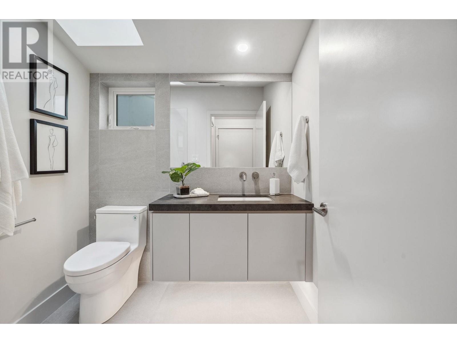 Listing Picture 22 of 40 : 1 638 E 46TH AVENUE, Vancouver / 溫哥華 - 魯藝地產 Yvonne Lu Group - MLS Medallion Club Member