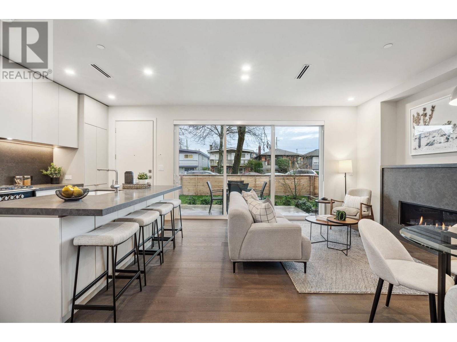 Listing Picture 16 of 40 : 1 638 E 46TH AVENUE, Vancouver / 溫哥華 - 魯藝地產 Yvonne Lu Group - MLS Medallion Club Member