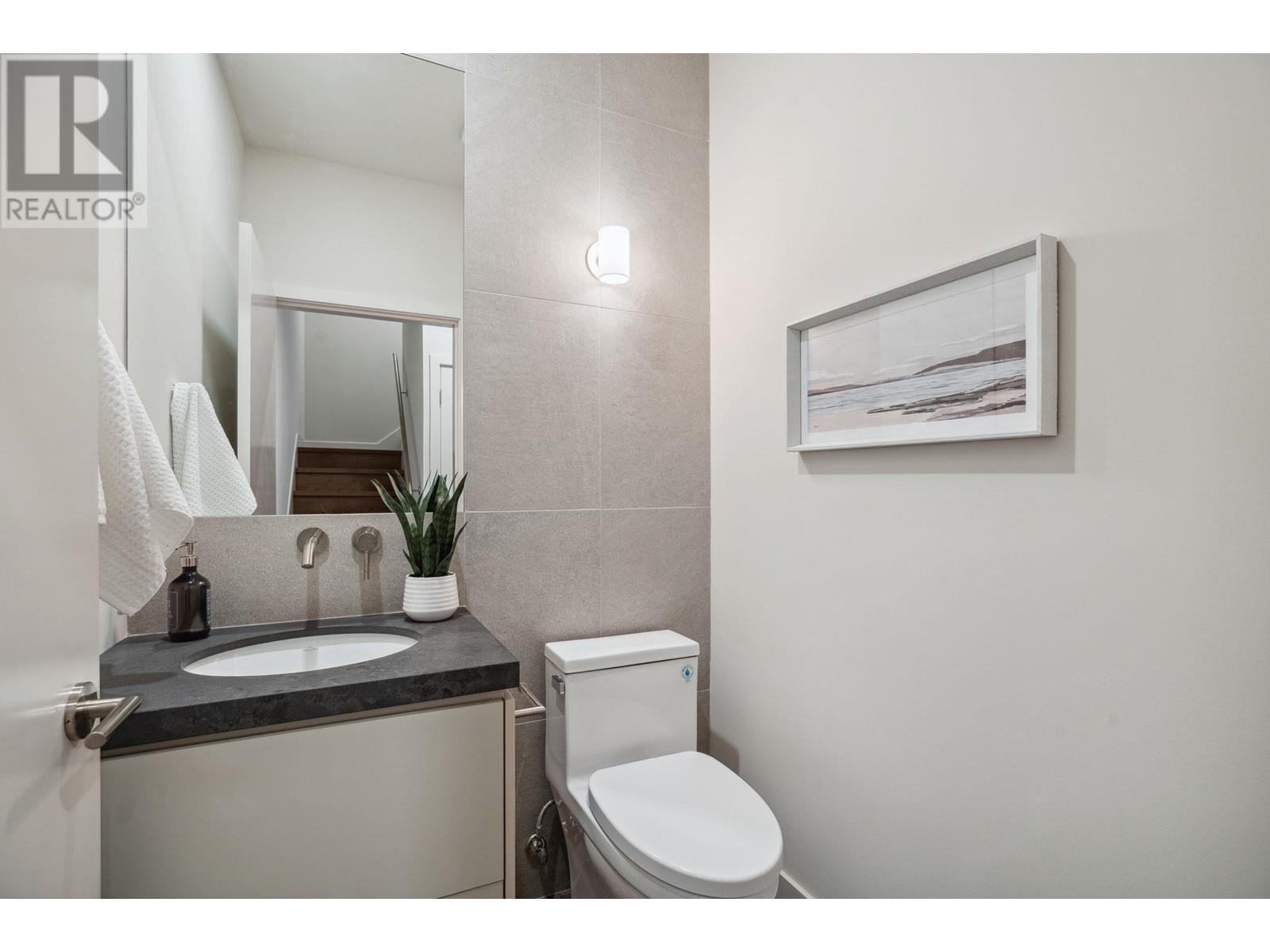 Listing Picture 35 of 40 : 1 638 E 46TH AVENUE, Vancouver / 溫哥華 - 魯藝地產 Yvonne Lu Group - MLS Medallion Club Member