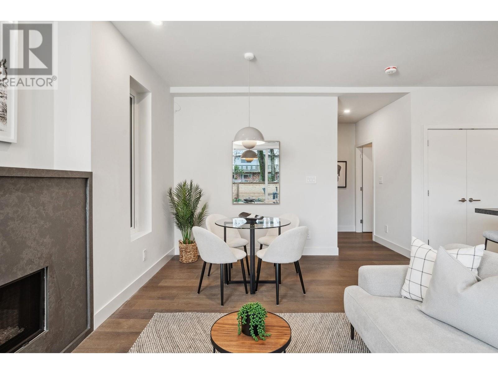 Listing Picture 12 of 40 : 1 638 E 46TH AVENUE, Vancouver / 溫哥華 - 魯藝地產 Yvonne Lu Group - MLS Medallion Club Member