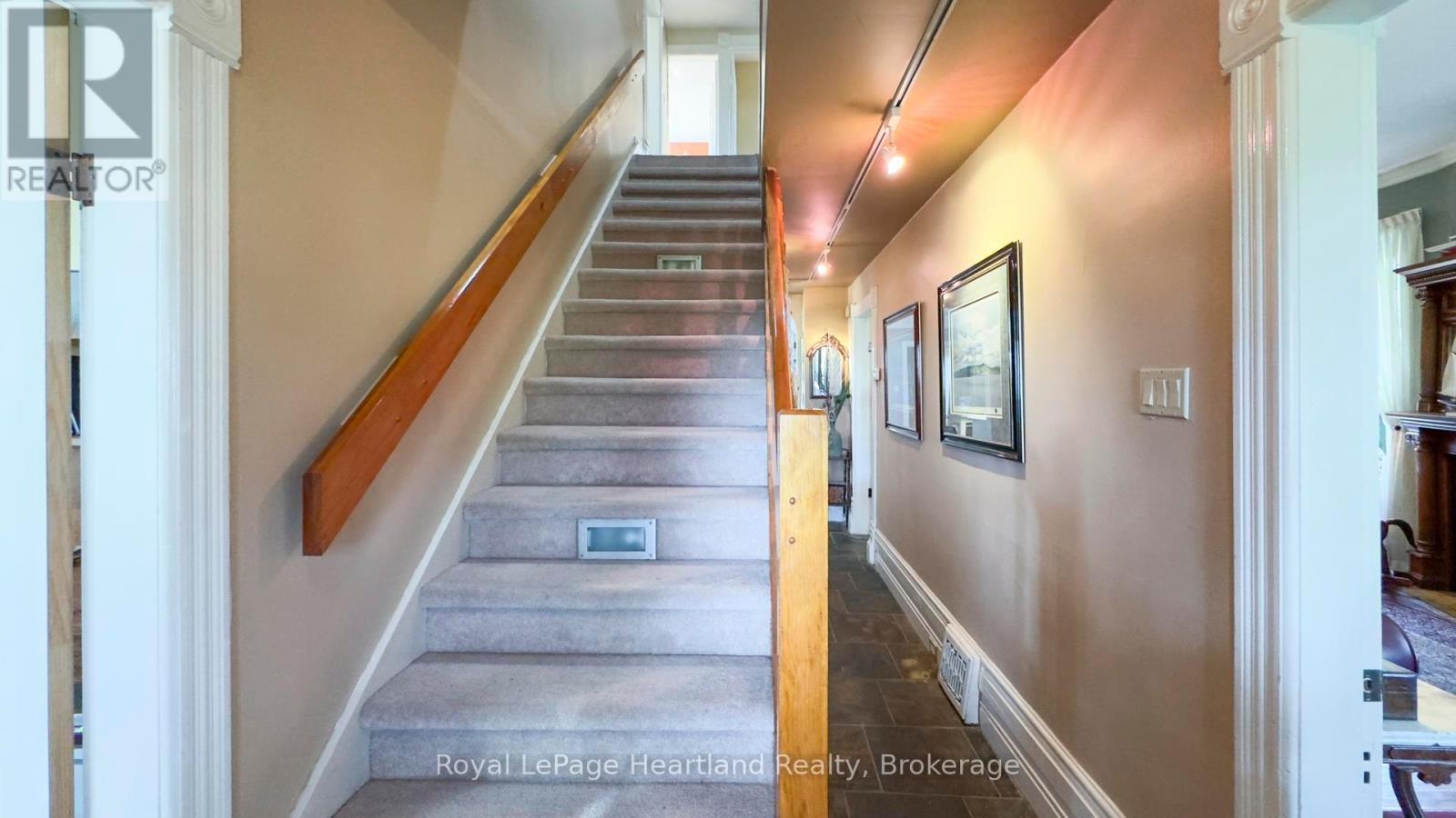 73399 London Road, Bluewater, Ontario  N0M 2E0 - Photo 24 - X12123708