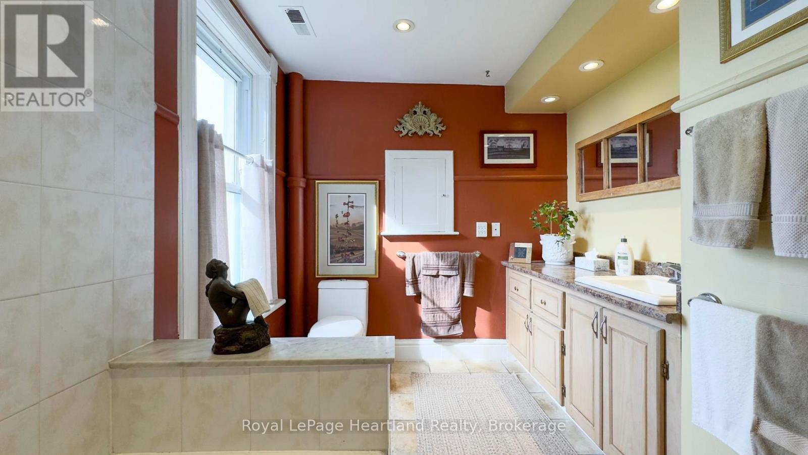 73399 London Road, Bluewater, Ontario  N0M 2E0 - Photo 40 - X12123708