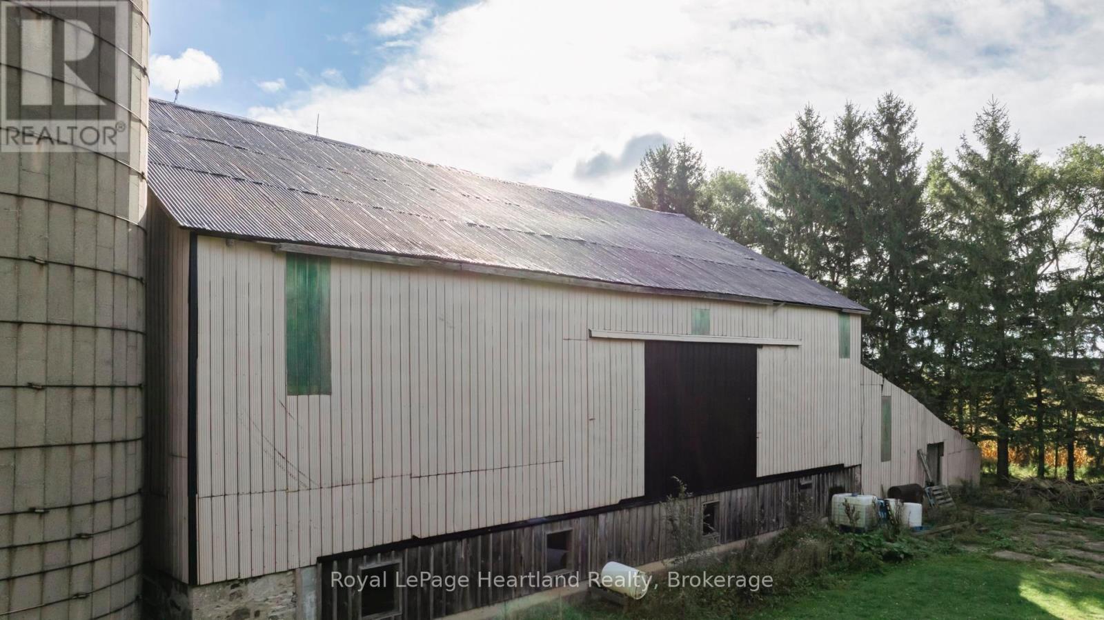 73399 London Road, Bluewater, Ontario  N0M 2E0 - Photo 5 - X12123708