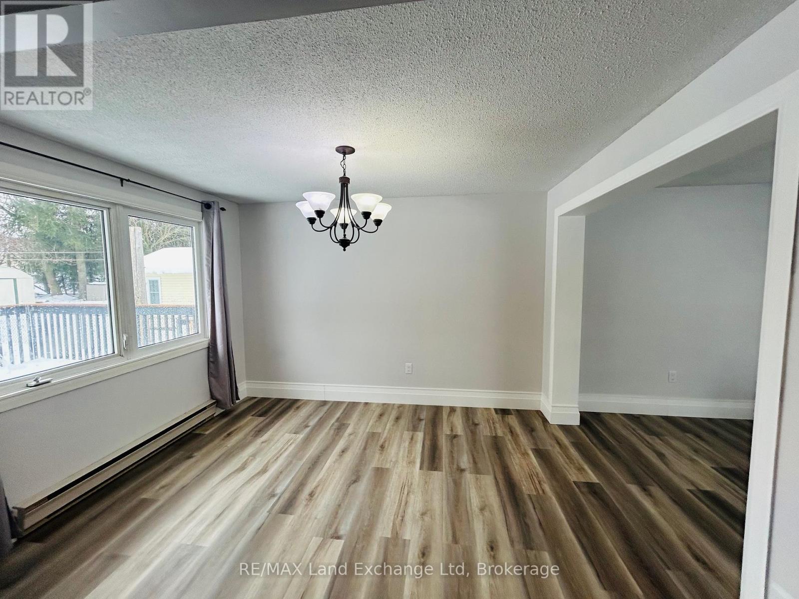 455 Highland Drive, North Huron, Ontario  N0G 2W0 - Photo 9 - X12123763