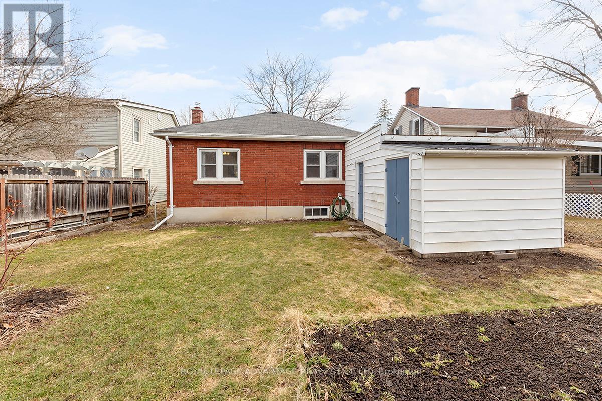 Property at 214 GORE STREET E image 5